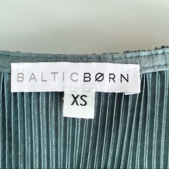 Baltic Born Athena Pleated Maxi Dress Lagoon NWT Maternity Friendly - Picture 6 of 12